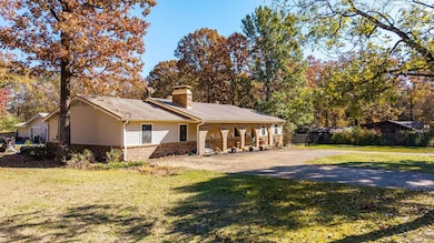 5910 Red Bud Ln, Little Rock, AR 72210 - photo 2