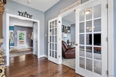 with French doors to flex room