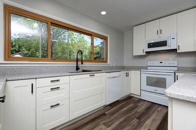 9 Edgemont Dr, Kimberling City, MO 65686 - photo 4