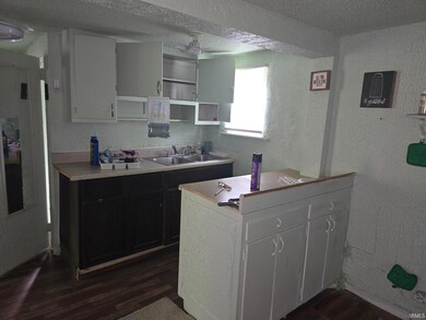 3202 S Hamaker St, Marion, IN 46953 - photo 5