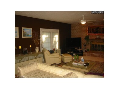 ...another view of the great room...