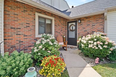 2111 Tupelo Ln, Chesterton, IN 46304 - photo 2