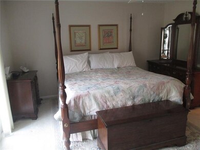 Mstr. Bedroom