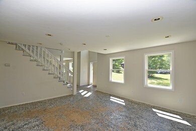 4 Fairway Dr, Shirley, MA 01464 - photo 2