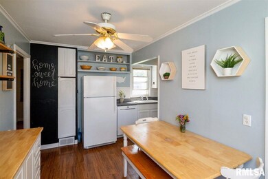 1511 W 37th St, Davenport, IA 52806 - photo 4