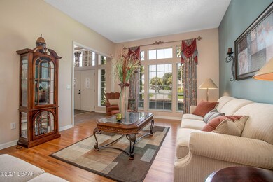 17CrescentLakeWay-26