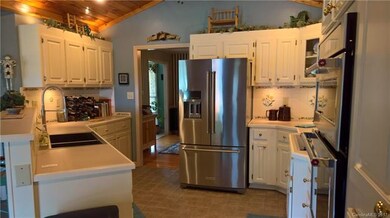 Kitchen - all new ss appliances, ceramic tile floo