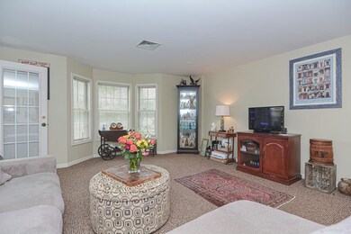 1610 Carriage Ln unit 1610, Taunton, MA 02780 - photo 6