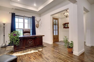 111 Maudy Ln, Springtown, TX 76082 - photo 5