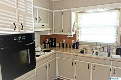 3205 Hollins Rd NW, Huntsville, AL 35810 - photo 7