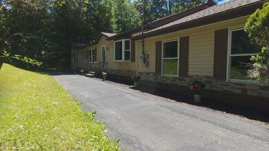 521 Lower Middle Creek Rd, Kunkletown, PA 18058 - photo 3