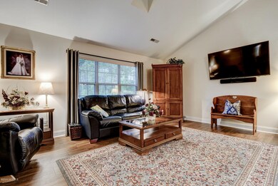 4109 Waylon Rd Wilmington NC-large-004-0