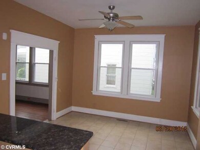 Kitchen - Kitchen Eating Area