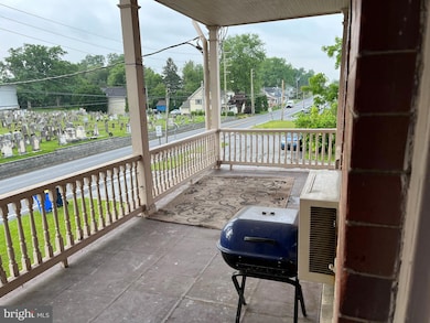 278 W Main St unit 4, Leola, PA 17540 - photo 3