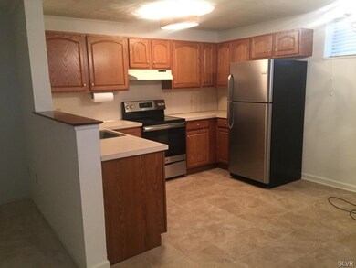 215 E High St unit A, Hellertown, PA 18055 - photo 6