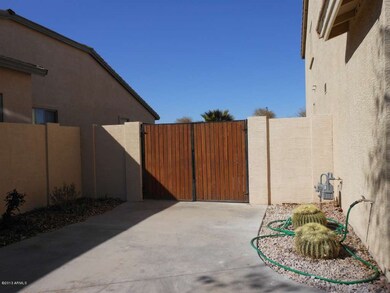 3330 phelps 004