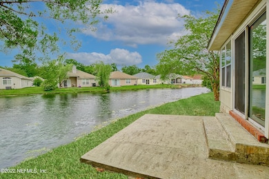 10362 Centerwood Ct, Jacksonville, FL 32218 - photo 2