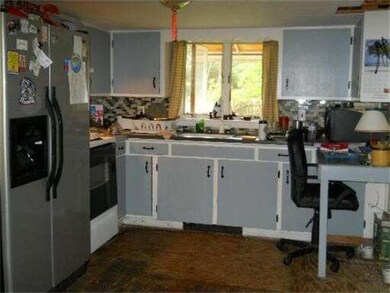 98 Platts Rd, Ashburnham, MA 01430 - photo 3