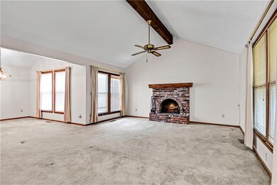 7211 Mastin St, Shawnee, KS 66203 - photo 4