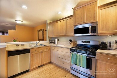 61145 Dayspring Dr, Bend, OR 97702 - photo 5