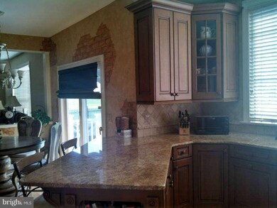 8204 Fox Hunt Ln, Frederick, MD 21702 - photo 5