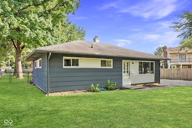 229 Arlington St, Whiteland, IN 46184 - photo 2