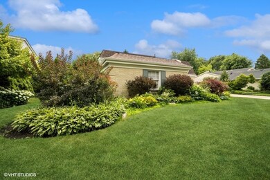 3629 Winnetka Rd, Glenview, IL 60026 - photo 2