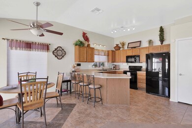 Kitchen - Dininig