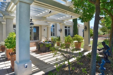 5253 Vicenza Way, San Jose, CA 95138 - photo 2