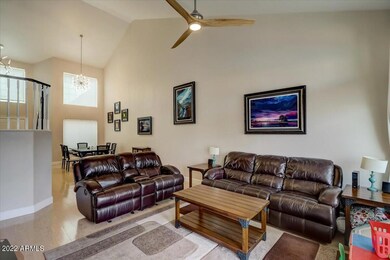 09-W Port Royale Ln-009