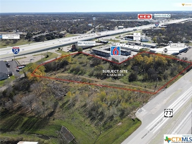 000 Hogan Ln, Waco, TX 76705 - photo 2