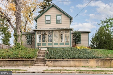 1217 N West St, Carlisle, PA 17013 - photo 3