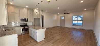 941 Petit Jean St, Prairie Grove, AR 72753 - photo 3