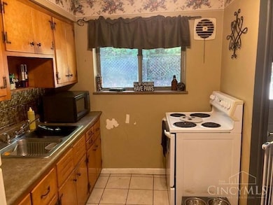 761 Wilbud Dr, Cincinnati, OH 45205 - photo 6