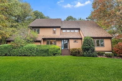 417 Birchbark Dr, Hanson, MA 02341 - photo 2