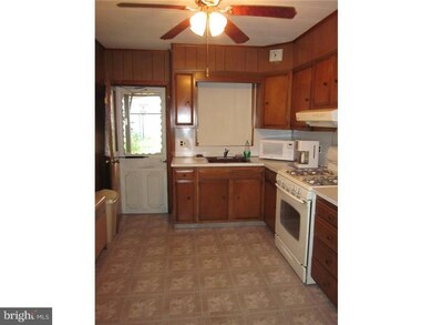 2615 Ash St, Philadelphia, PA 19137 - photo 6