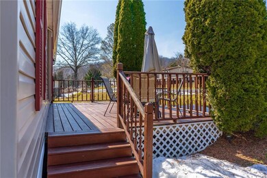 186 Lexington Dr, Hereford, PA 18056 - photo 7