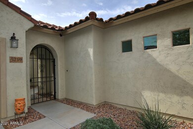 5719 W Victory Way Florence AZ-large-004