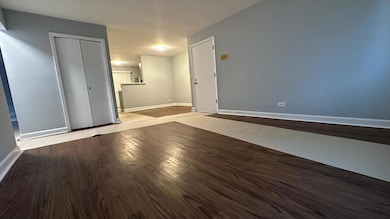 201 N Waters Edge Dr unit 101, Glendale Heights, IL 60139 - photo 4