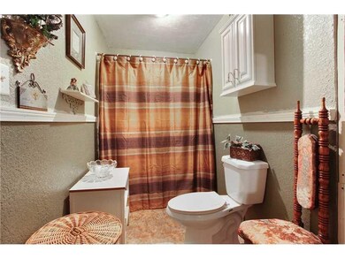 Master Bath/Spa.