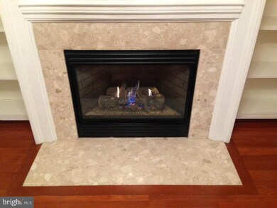 8164 Cockburn Ct unit 8164, Lorton, VA 22079 - photo 3