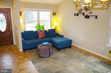 1070 Berkley Dr, Sykesville, MD 21784 - photo 3