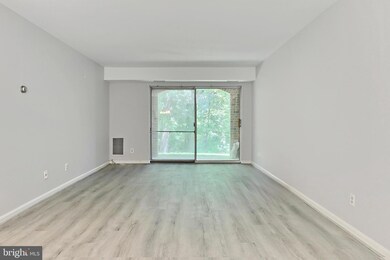 5823 Cove Landing Rd unit 101, Burke, VA 22015 - photo 5