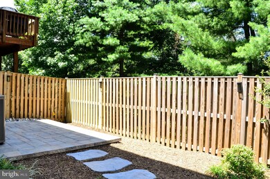 13402 Burrough Farm Dr, Herndon, VA 20171 - photo 4