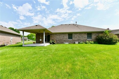 5771 Kensington Cir, Plainfield, IN 46168 - photo 2