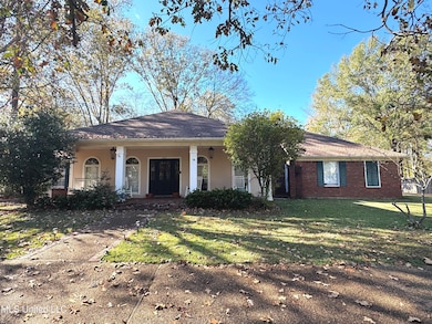 427 Autumn Oak Dr, Madison, MS 39110 - photo 2