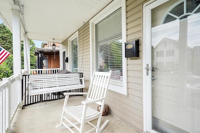 88 E Mithoff St unit 88, Columbus, OH 43206 - photo 2