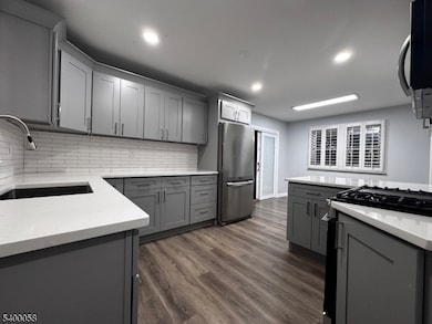 3 Fulper Place, Clinton, NJ 08809 - photo 2