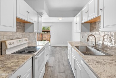 6022 W Golden Ln-21