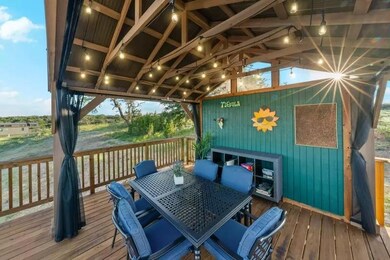 Deck with outdoor dining space